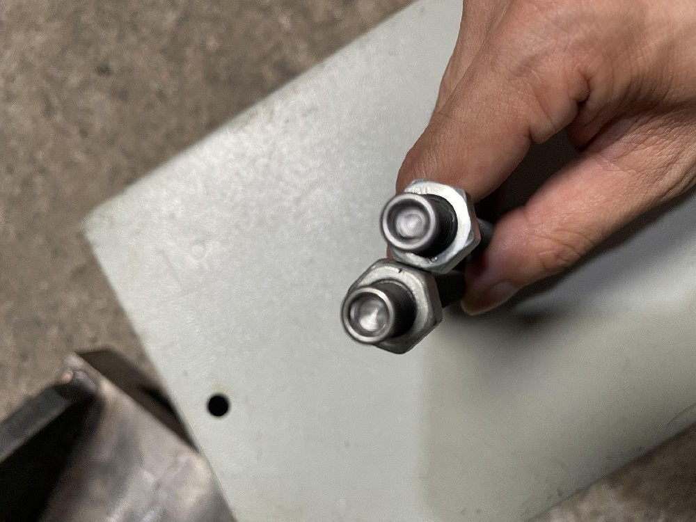 旋鉚機工件翻邊